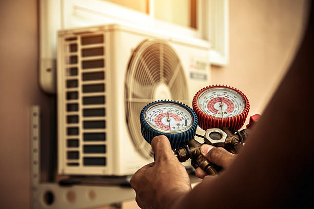 Professional Ac Installation technician working in Dobbs Ferry, NY